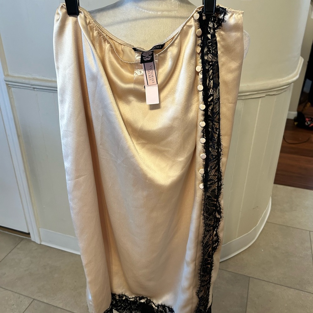 NWT Victoria’s Secret Satin Midi Slip  Skirt Lace Trim Button Slit XL